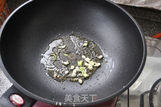 避风塘炒虾的做法步骤:5