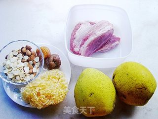 双雪杏仁瘦肉汤的做法步骤：1