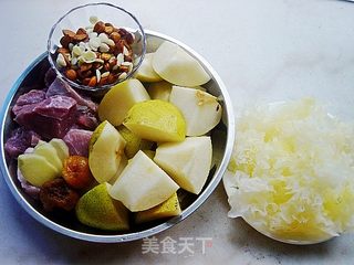 双雪杏仁瘦肉汤的做法步骤：2