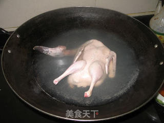 【徽菜】红扒野鸭的做法步骤:2