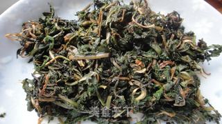 蒲公英炒肉片的做法步骤：3