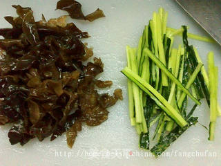 花样拌彩丝的做法步骤：2