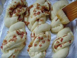 洋葱烟肉餐包的做法步骤:11