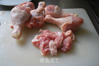 香菇蒸鸡肉的做法步骤：1