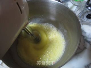 传统海绵蛋糕的做法步骤:2
