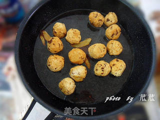 鸡肉丸子 (简单,美味)的做法步骤:13