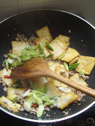 家常肉末豆腐的做法步骤:9