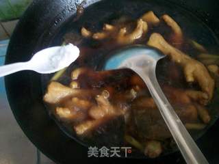 卤鸡爪的做法步骤：7