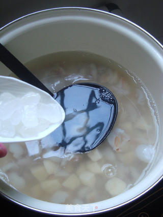 荔枝马蹄火龙果汁糖水的做法步骤:6