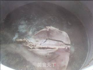 石斛猪骨汤的做法步骤:4