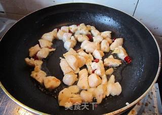 酸豆角炒鸡丁的做法步骤:8