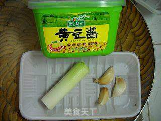 豆酱茄丁的做法步骤:2