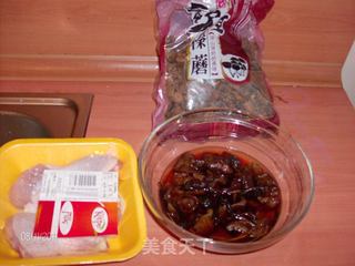 榛蘑炖鸡的做法步骤:2