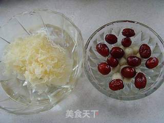 百变南瓜-南瓜红枣银耳羹的做法步骤:2