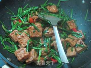 韭菜豆腐的做法步骤:14
