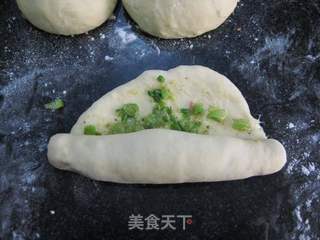 田园黑椒葱香面包的做法步骤:8