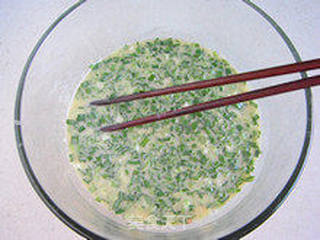 经典口味—韭菜鸡蛋饼的做法步骤:6