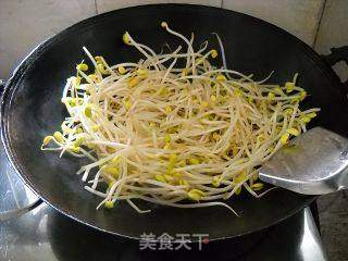 韭菜炒豆芽的做法步骤:4