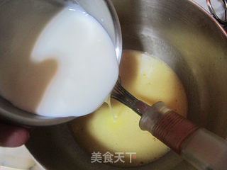 酸奶戚风的做法步骤:3