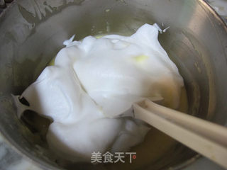 酸奶戚风的做法步骤:7