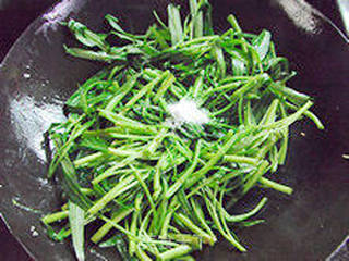 家常小炒—蒜茸空心菜的做法步骤:7