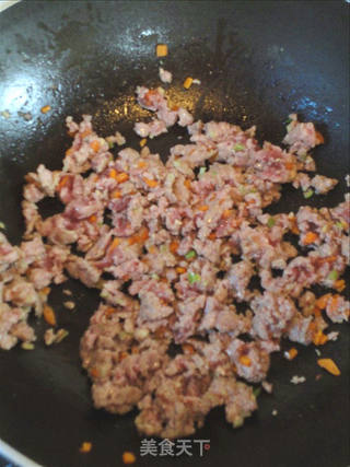 鸡蛋抱肉末的做法步骤:4