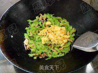 清火之苦瓜炒鸡蛋的做法步骤:8
