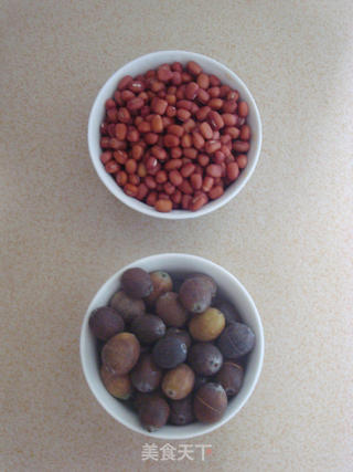 莲子红豆沙的做法步骤：1