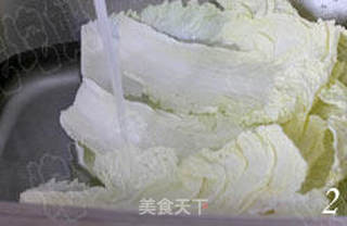 韩国美食中最受中国人喜爱的一味 韩式辣白菜的做法步骤:2
