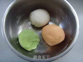 【炸酱面,花样做】:番茄炸酱面的做法步骤:4