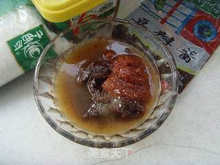 【炸酱面，花样做】：香辣牛肉炸酱面的做法步骤：3