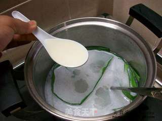 迎接中秋月饼热身@@艳丽果冻月饼的做法步骤:5