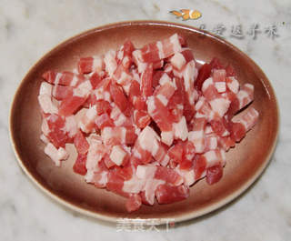 咸肉泡菜炒豆腐的做法步骤：2