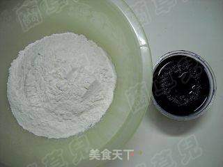 香菇豆酱甘蓝面的做法步骤：1