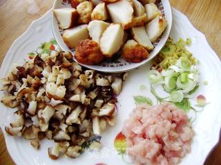 【炸酱面 花样做】辣白菜炸酱面的做法步骤：1