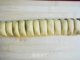 精致粗粮—奶香玉米窝窝头的做法步骤:6