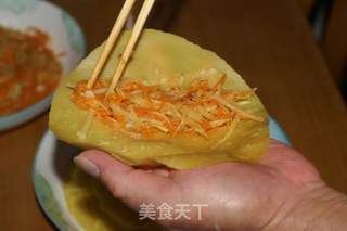 土豆胡萝卜荷叶卷的做法步骤:8