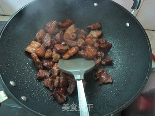 肉荤:酱豆干红烧肉的做法步骤:6