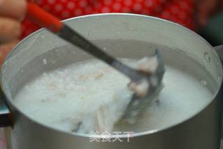 港式皮蛋瘦肉粥的做法步骤:16