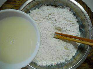 松软麻酱烧饼的做法步骤:2