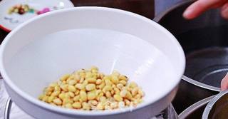 港式甜品豆腐花(顺便附送豆腐做法)的做法步骤:2