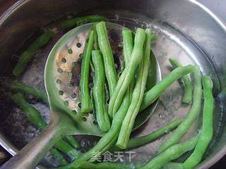猪肉豆角水饺的做法步骤:6
