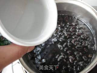 传统韩国小菜—韩式蜜黑豆的做法步骤:4