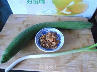 海米丝瓜的做法步骤：1