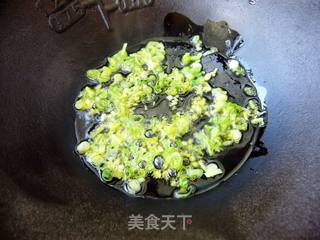 【炸酱面 花样做】双丝炸酱面的做法步骤:2
