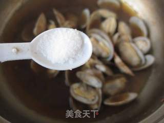 简单又鲜美的韩式料理：豆酱蛤蜊汤的做法步骤：5