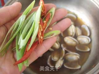 简单又鲜美的韩式料理:豆酱蛤蜊汤的做法步骤:6