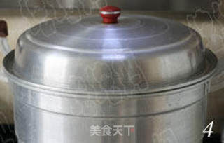 湘鄂结合的新派蒸菜 剁椒粉蒸鲶鱼的做法步骤:4