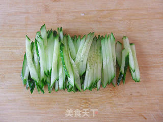 【炸酱面,花样做】凉粉炸酱面 (打破传统吃法)的做法步骤:5