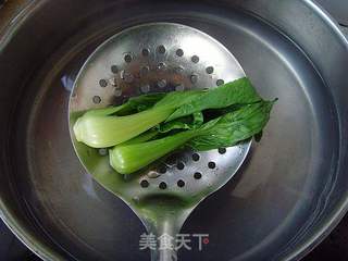 【炸酱面,花样做】:海鲜炸酱面的做法步骤:11